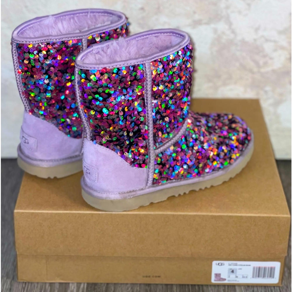 Kid Ugg // UGG Classic II Stellar Sequin